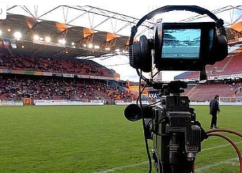 القنوات الناقلة