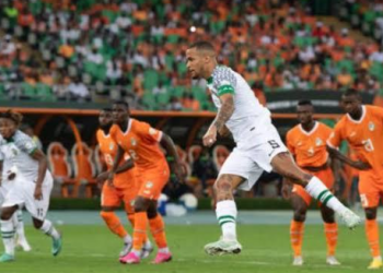 منتخب نيجيريا وكوت ديفوار