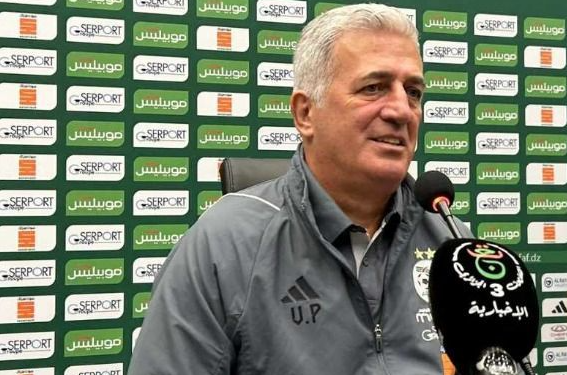 ندوة صحفية لبيتكزفيتش