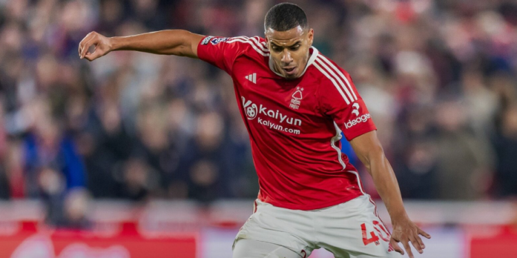 موريلو مُدافع نوتينغهام فورست