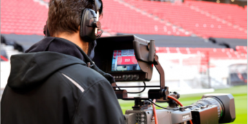 كاميرا نقل المباريات