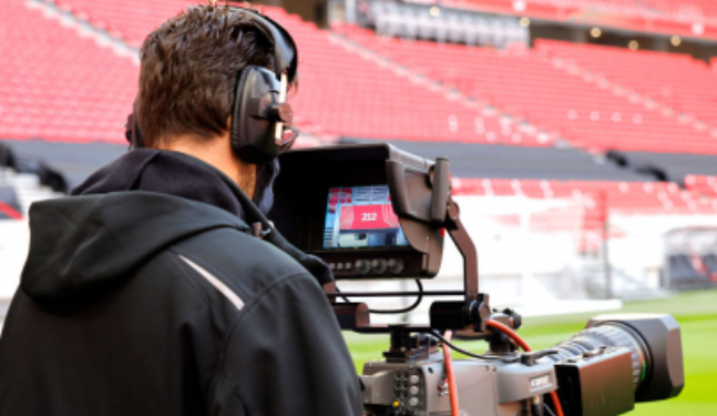 كاميرات نقل المباريات