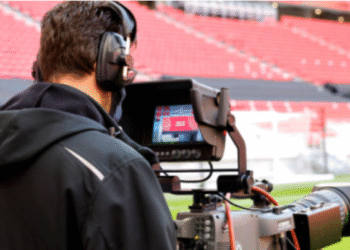 القنوات الناقلة