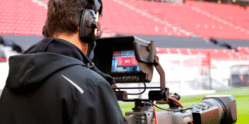 القنوات الناقلة