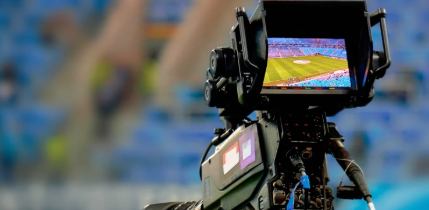 كاميرا نقل المبارايات