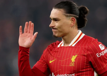 مهاجم ليفربول