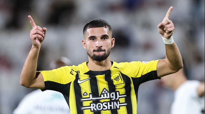 حسام عوار