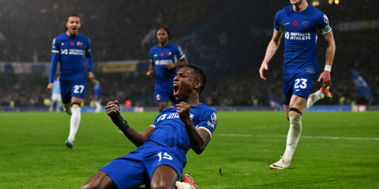 LONDON, ENGLAND - NOVEMBER 12: Nicolas Jackson of Chelsea celebrates after scoring the team's third goal during the Premier League match between Chelsea FC and Manchester City at Stamford Bridge on November 12, 2023 in London, England. (Photo by Darren Walsh/Chelsea FC via Getty Images)
