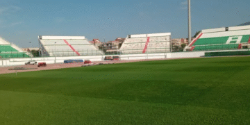 ملعب مصطفى تشاكر